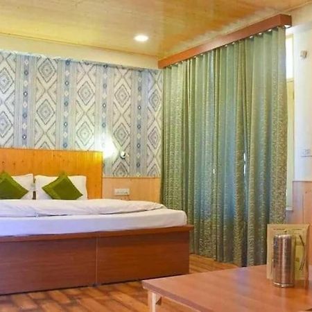 Hotel Seraj International Manāli Esterno foto